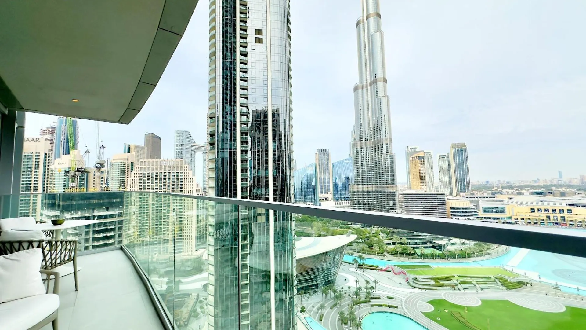 Appartement 3Br With Maids Room At Opera Grand, Burj Fountain View By Vibel Dubai