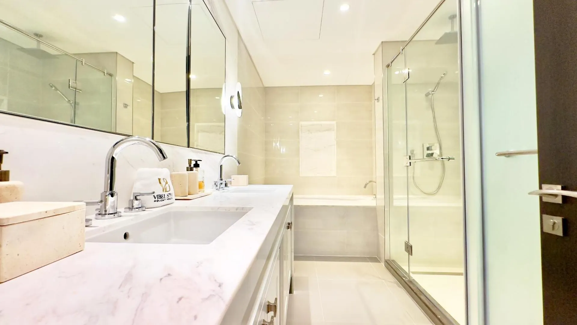 3Br With Maids Room At Opera Grand, Burj Fountain View By Vibel 두바이