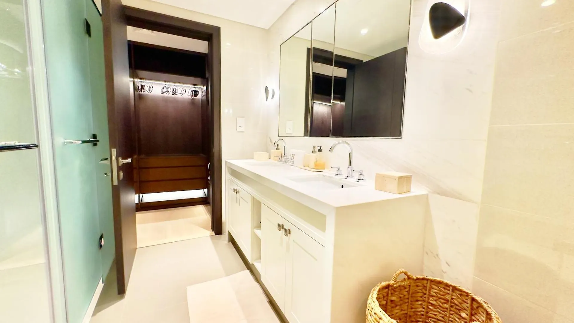 3Br With Maids Room At Opera Grand, Burj Fountain View By Vibel 두바이 0*,  아랍에미리트