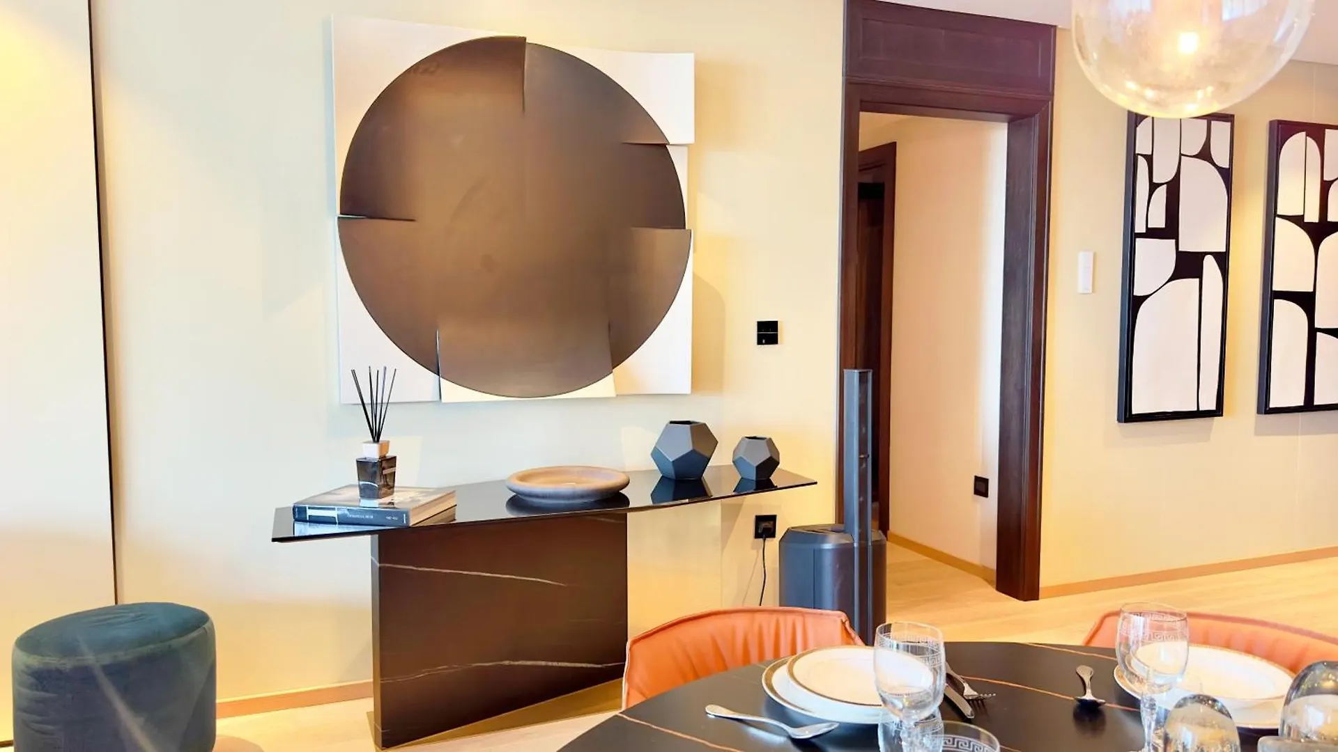 아파트 3Br With Maids Room At Opera Grand, Burj Fountain View By Vibel 두바이