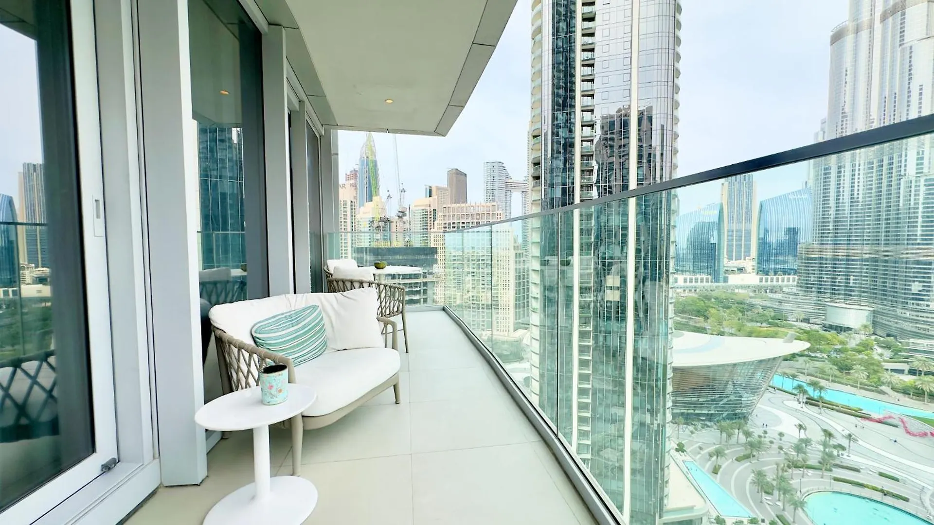 3Br With Maids Room At Opera Grand, Burj Fountain View By Vibel 두바이 아랍에미리트